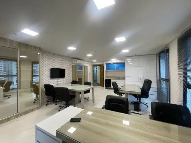 Imóvel comercial para aluguel 35 m2 util Cabral/Bacacheri em - Curitiba - PR