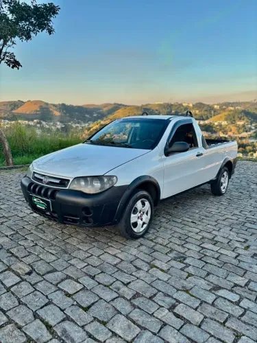 Fiat Strada 1.4 MPI Fire Flex 8V CS 2012