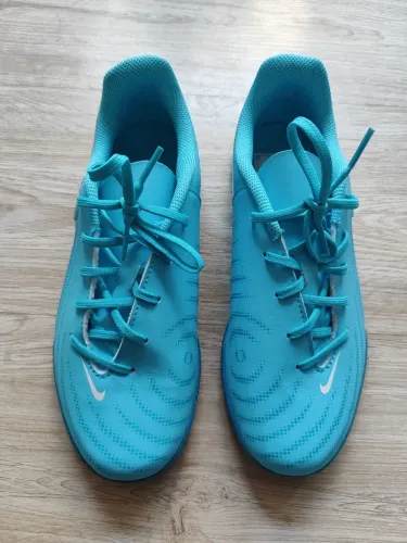 Chuteira Nike Phantom futsal 