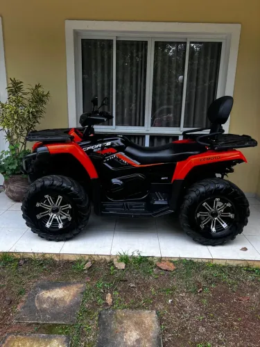Quadiciclo cforce 520 automatico cf motors