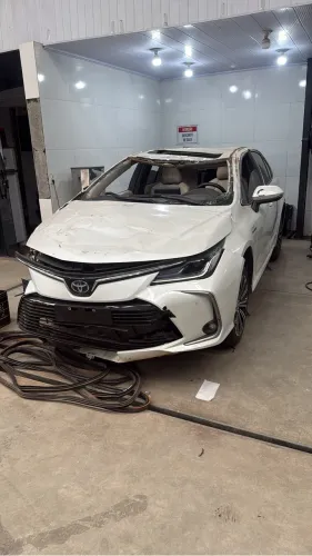 SUCATA TOYOTA COROLLA ALTIS HYBRID PREMIUM PEÇAS E ACESSÓRIOS 
