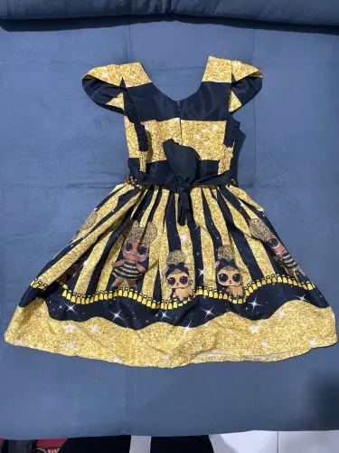 Vestido boneca lol preto e dourado