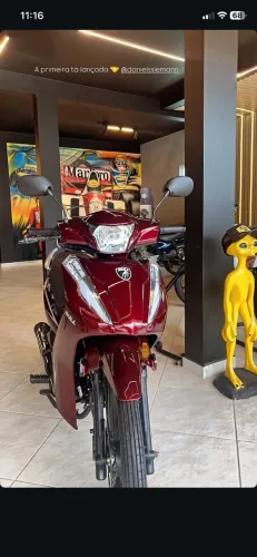 Moto praticamente zero! Apenas 4 meses de uso. Quero R$ 13.000 nela e aceito troca por car