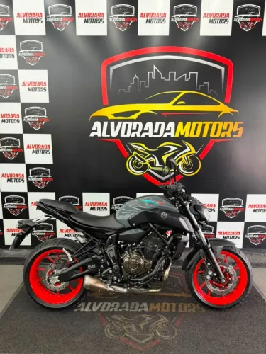 Mt 07 2021/2022 2.500 km. Emplacada e à pronta entrega