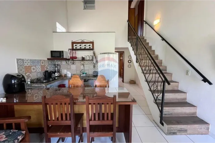 Casa para locação anual ao lado da Lagoa de Geribá, Armação dos Búzios.