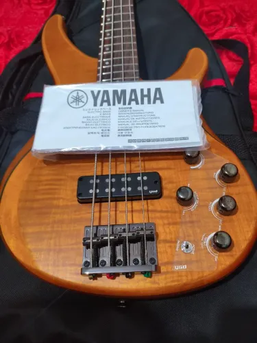 Contrabaixo Yamaha Trbx604 FM