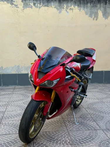 DAYTONA 675 - Ano 2009