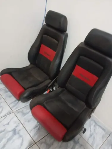 Bancos automotivo Recaro