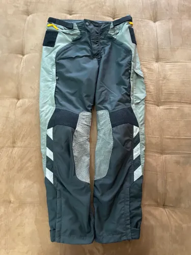 Calça bmw Rallye 3. 54EUR
