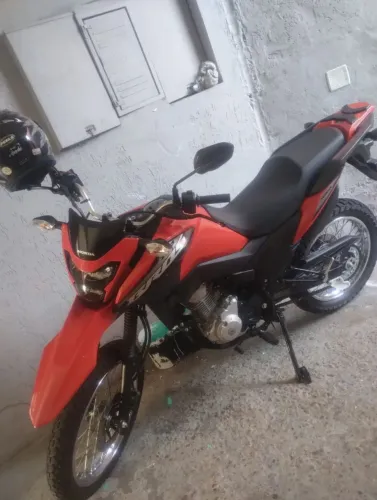 NXR BROS 2026 moto muito nova apenas 1400 km