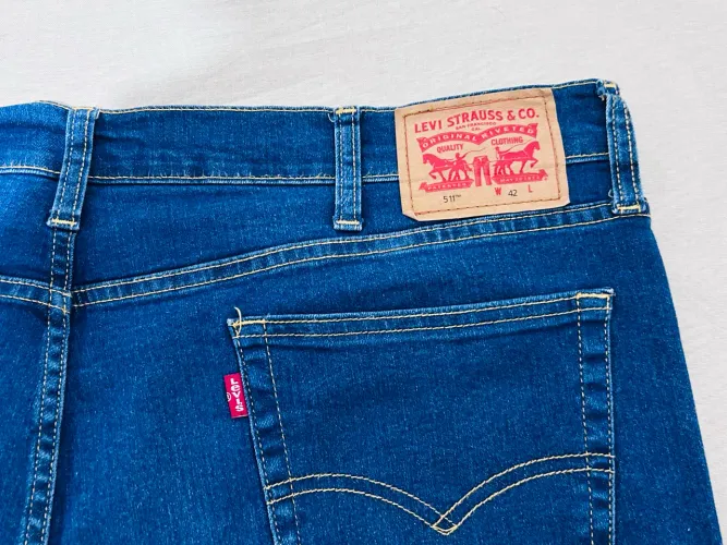 Bermuda Jeans Azul Levis TAM 52 Usada 3x