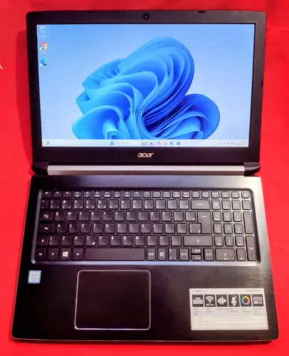 * Notebook i5 7°Ger. C/SSD BATERIA ÓTIMA *