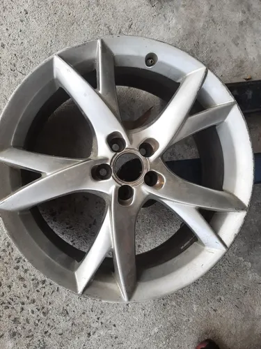 Roda aro 18 estrela prata Audi A3 5x100 jogo usado