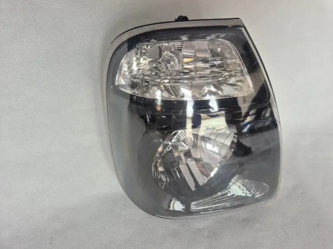 Farol Direito Kia Bongo 2013 2014 2015 2016 2018 máscara negra 