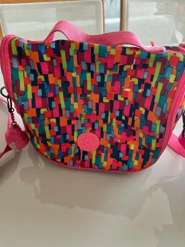 Lancheira Kipling Colorida