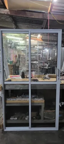 Porta balcão 2 folhas 210x120 direto da fábrica com fechadura 