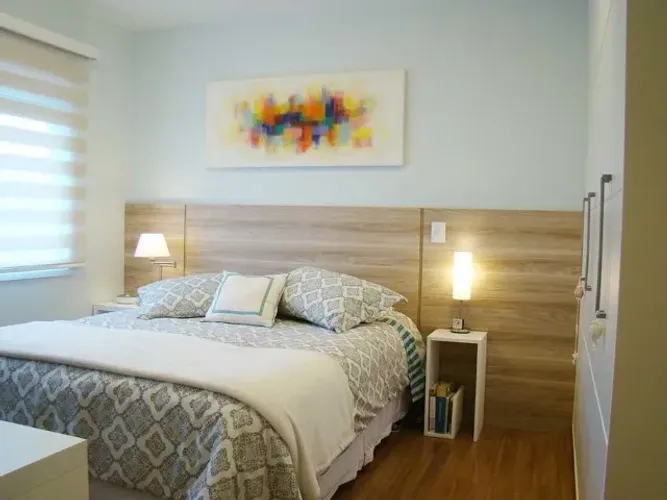 Cabeceira de cama, sem acochoamento