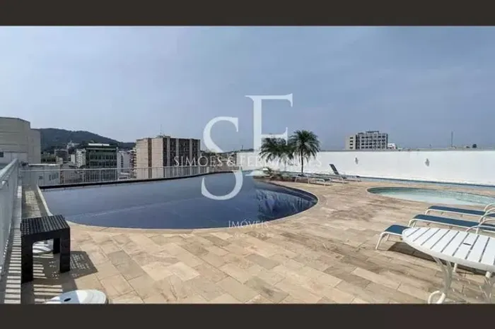 Tijuca - Rua Barão de Mesquita- Condominio Villa Carioca. Apartamento desocupado, varanda,