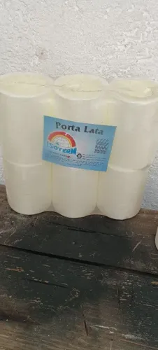 Porta latinhas de isopor