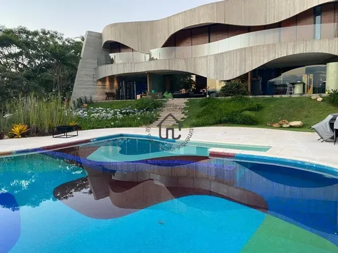Casa à venda no Condomínio Village Sans Souci em Valinhos