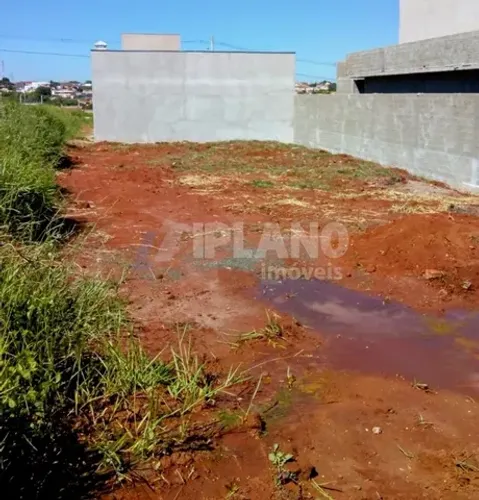 Venda de Terreno / Padrão na cidade de São Carlos