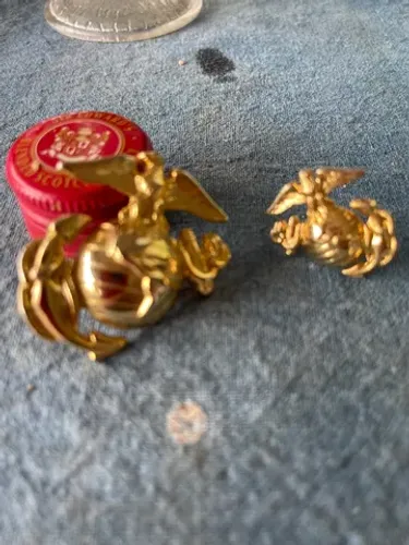 Us ? marine corps insigne