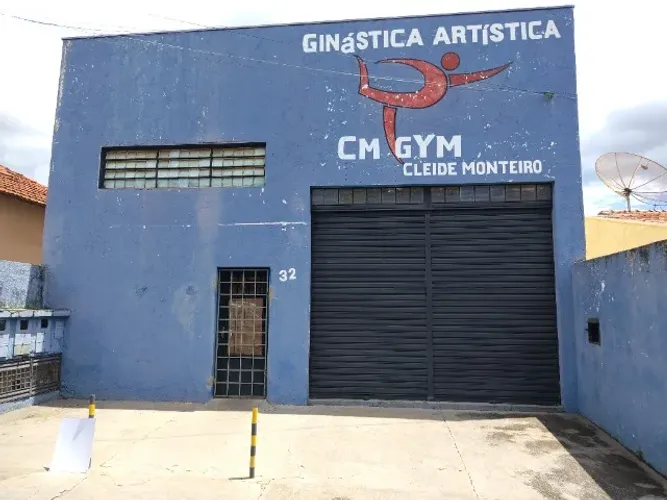 Anchieta - salão com 100m² aluga-se