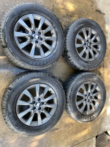 Rodas 17 Fiat Toro+ Pneus Goodyear estado de novo
