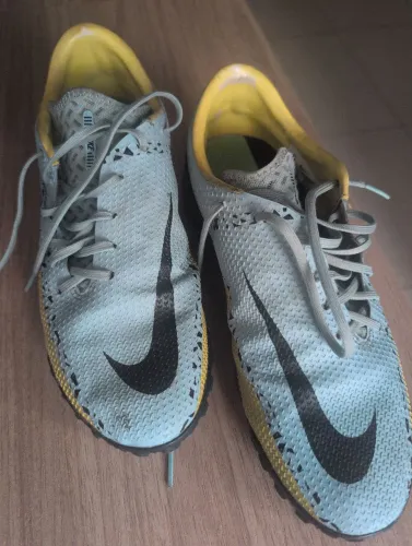 Chuteira Society Nike React Phantom Pro Tamanho 40