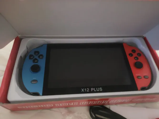 Console Portátil X12 Plus - Seminovo