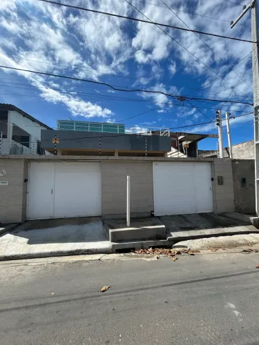 Casa em rua pública