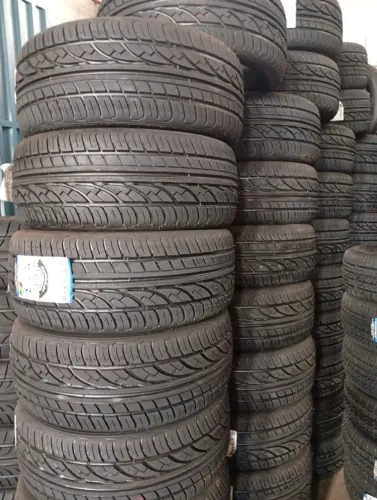 Não fique de fora, venha ja garantir seus pneus com preços super a baixo, 215/65 R16