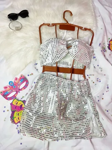 Conjunto Top e Saia Paetê Prata carnaval 
