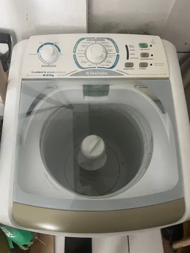 Lavadora de roupas Electrolux Turbo Economia 8.0kg