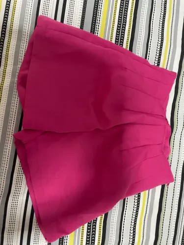 Short feminino elegante - cores rosa e bege. Frete grátis p/ cid. Aracaju ou vizinhas.
