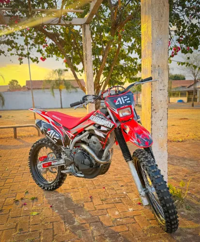 CRF 250F / 2021/ PROZONA / DIFERENCIADA / MOTOR PREPARADO + REMAP
