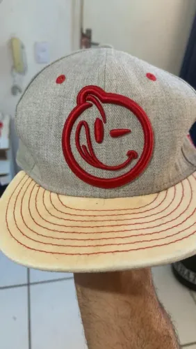 Boné New era. Original