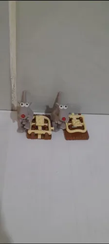 Rato na ratoeira kinder ovo