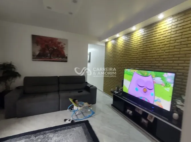 CASA A VENDA, COM 2 CASAS NO QUINTAL, REFORMADA, 2 VAGAS DE GARAGEM, CHÁCARA SANTANA, ZONA