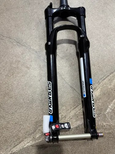 Suspensão SUNTOUR Axon 32mm