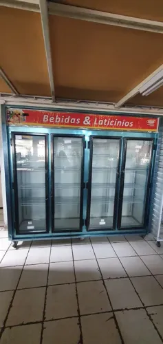 Refrigerador Expositor 4 Portas para Comércio