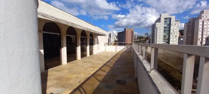 Cobertura à venda, 5 quartos, 1 suíte, 2 vagas, Santo Antônio - Belo Horizonte/MG