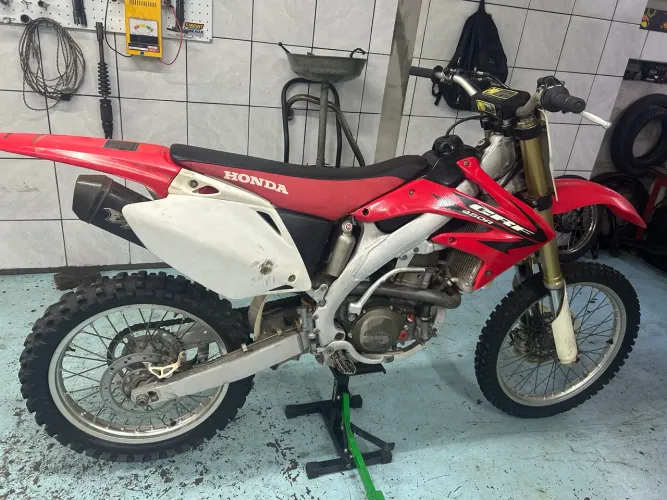 Honda CRF 450 R 2006 Muito Conservada