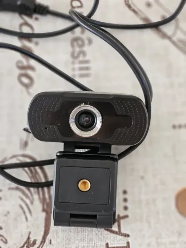 Webcam USB com microfone integrado