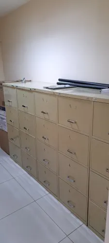 Venda de 4 arquivos de pastas suspensas