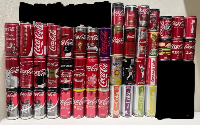 Coleção de Latinhas coca cola