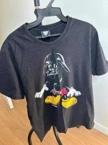 Camiseta Darth Vader e Mickey