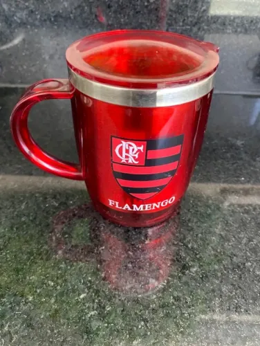 Caneca cerveja chopp térmica Flamengo com tampa R$ 20,00
