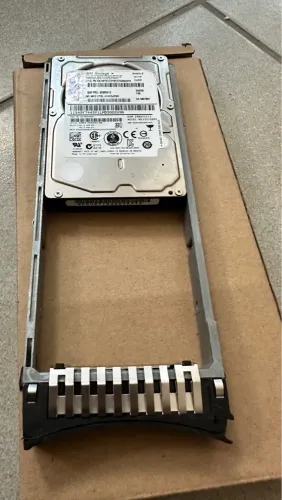 HD IBM 300GB SAS para Servidor IBM - Rack FRU 49w9615