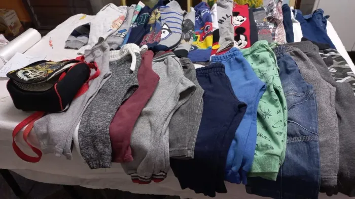 Lote de roupas infantis tam 1 a 2 ano.  Kit  com 30 peças 